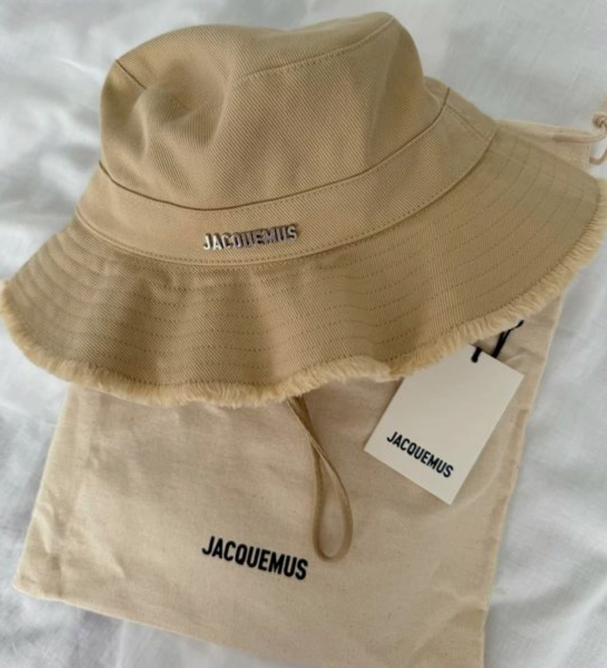 GORRO JACQUEMUS - CAMEL