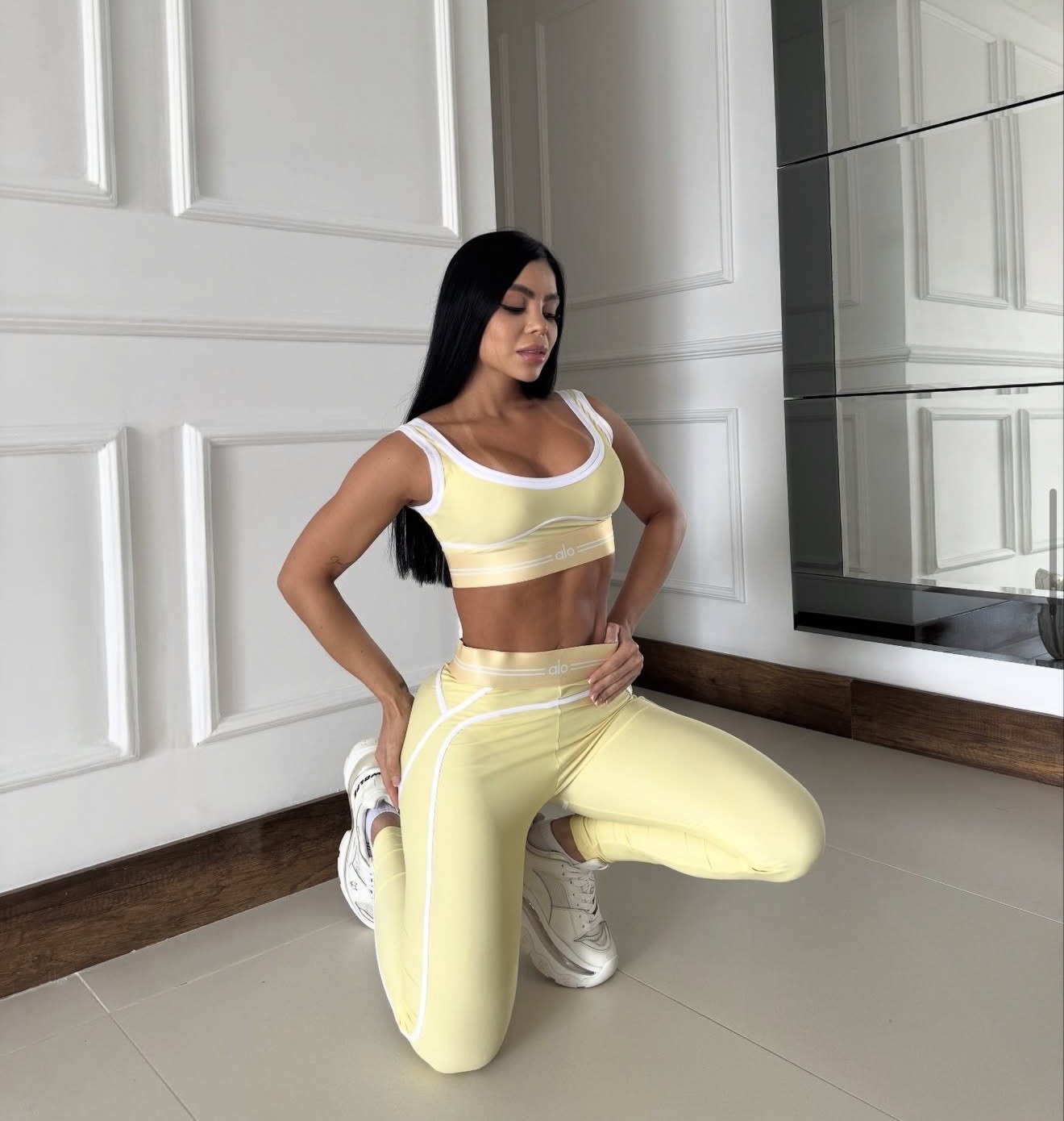 REF: BABY YELLOW ORIGINAL